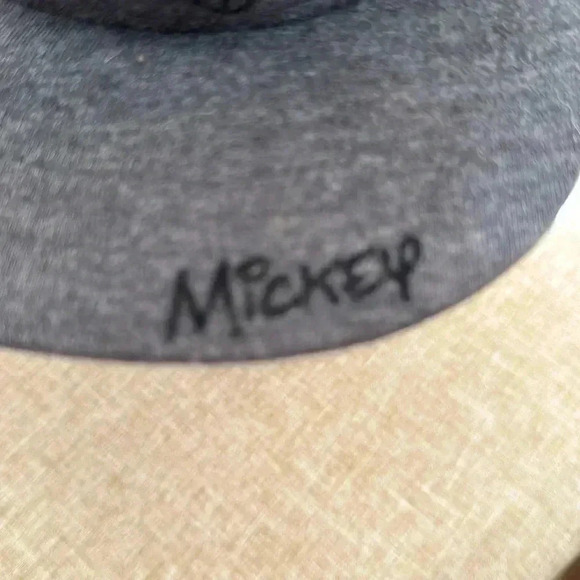 NWOT Disney/H&M Childs 12-18 months Mickey Mouse Cap - Picture 3 of 6